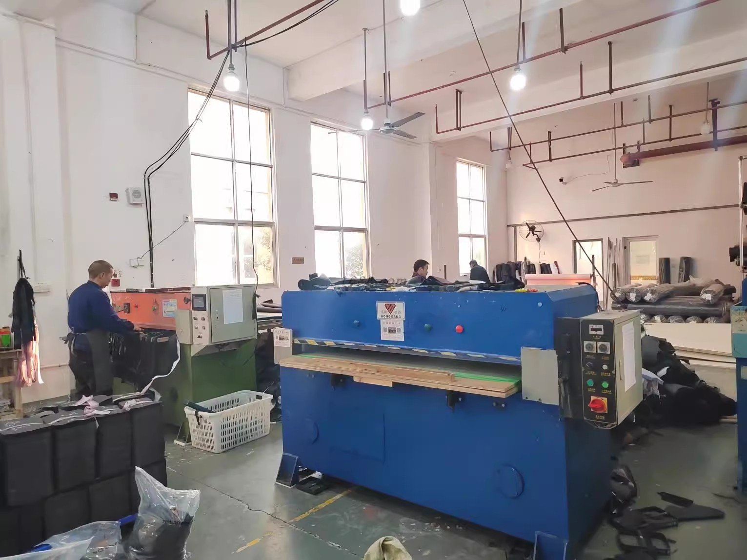 Cutting equipment operating in the MAZ Outdoor factory