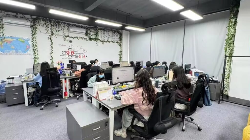 MAZ Outdoor office team